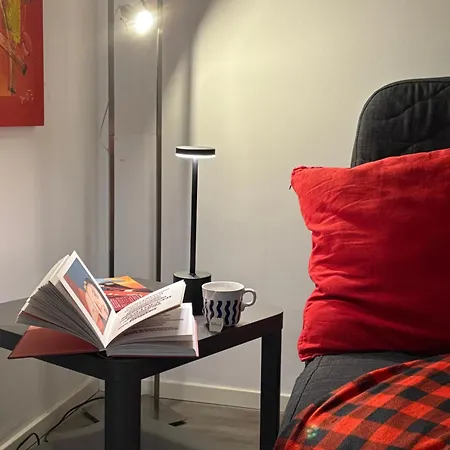 Ade Apartman