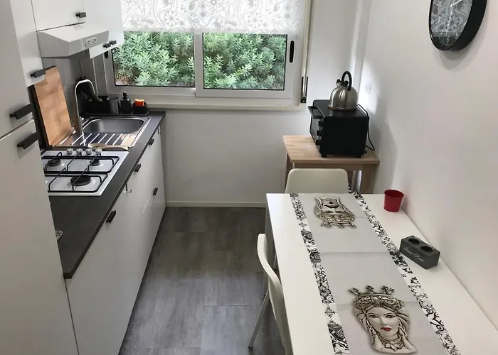 Ade Apartment